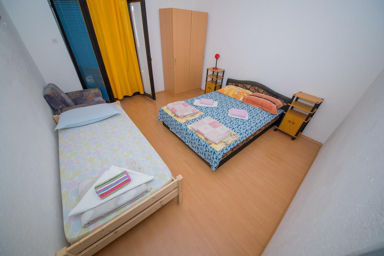Apartment Busljeta Starigrad Paklenica Luaran gambar