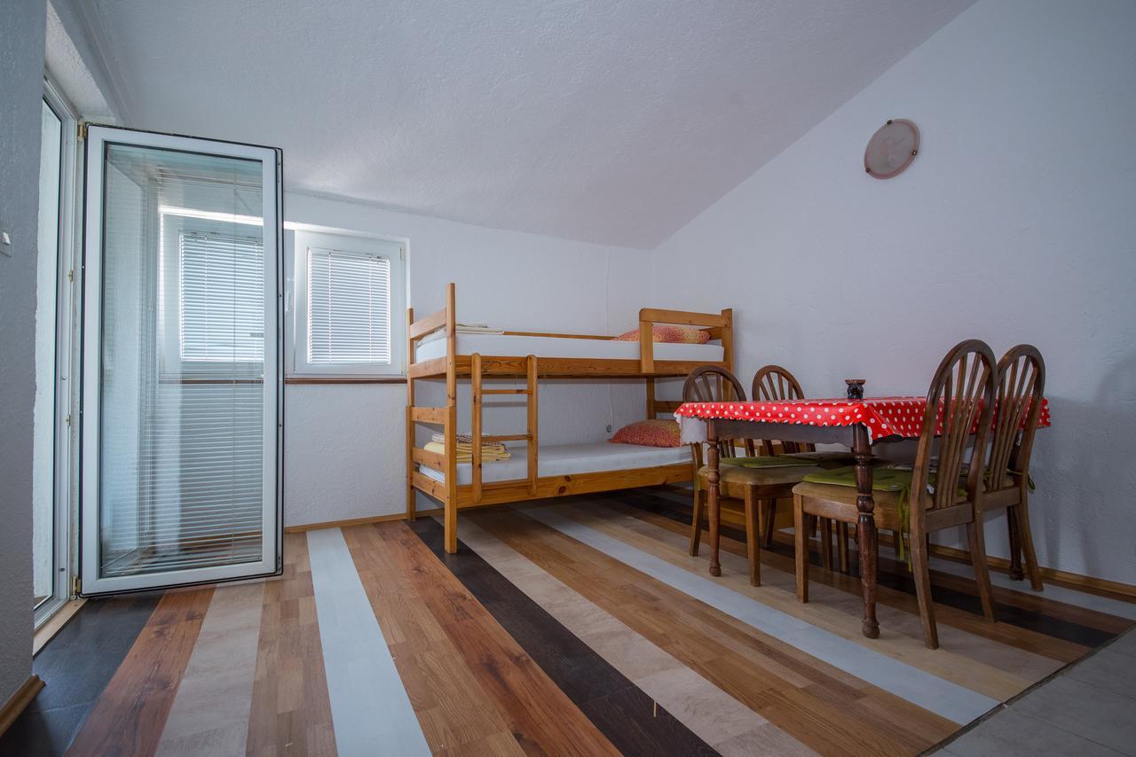 Apartment Busljeta Starigrad Paklenica Luaran gambar