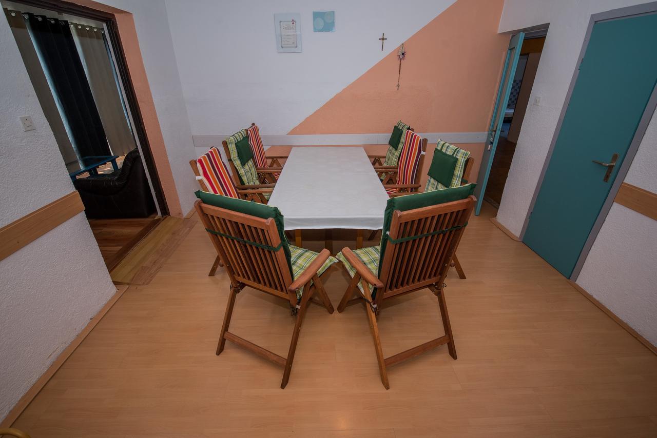 Apartment Busljeta Starigrad Paklenica Luaran gambar