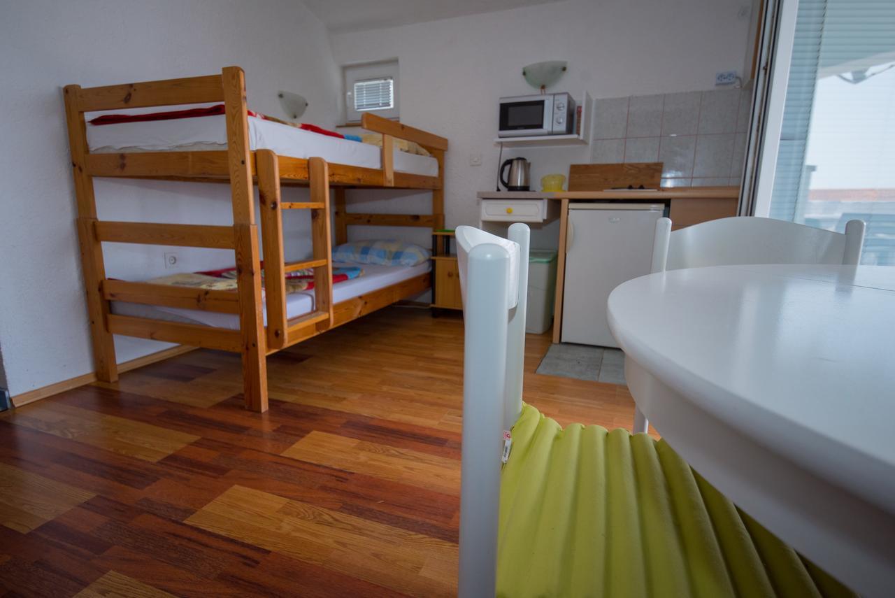 Apartment Busljeta Starigrad Paklenica Luaran gambar